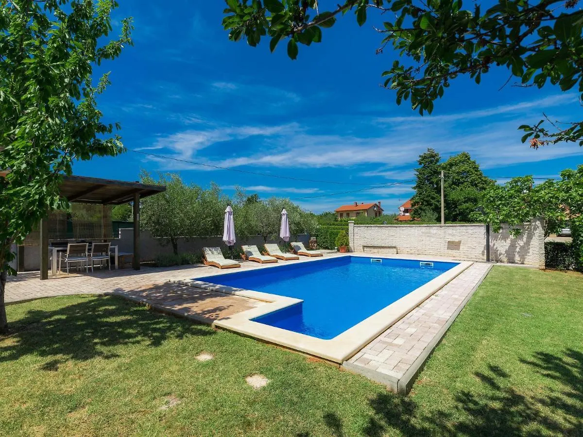 Apartment Adria By Interhome Marčana