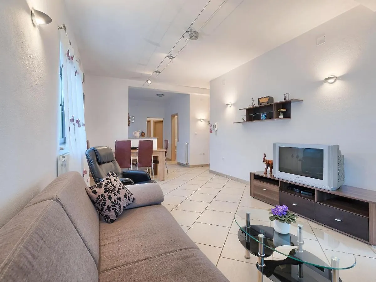 Apartment Adria By Interhome Marčana
